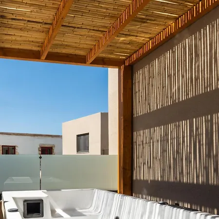 Zenia Living Luxury In Old Villa