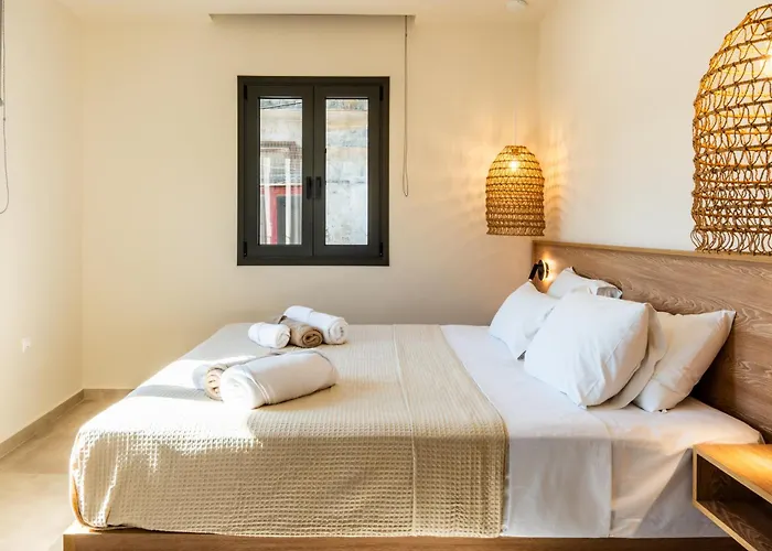 Zenia Living Luxury In Old Vila Hersonissos (Crete)